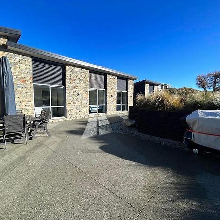 Big Rock Villa Lake Tekapo Ngoại thất bức ảnh